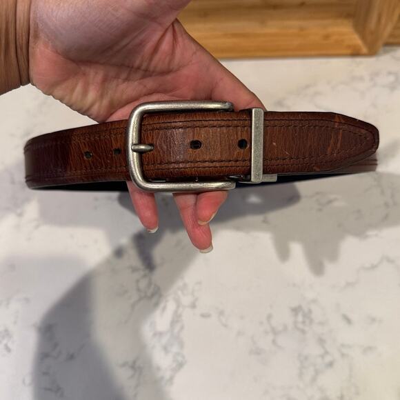 Columbia reversible black brown leather belt size 32 unisex casual versatile - Picture 2 of 7